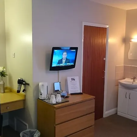 Moorland House 3*